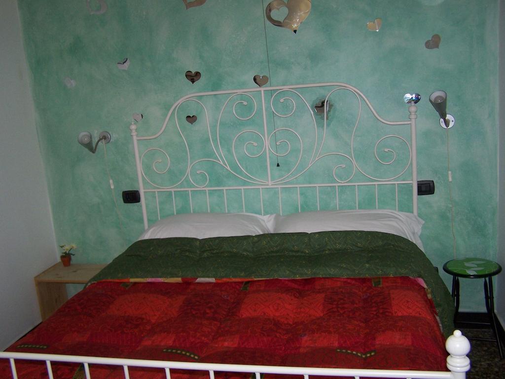 Affittacamere Buenos Ayres Génova Habitación foto
